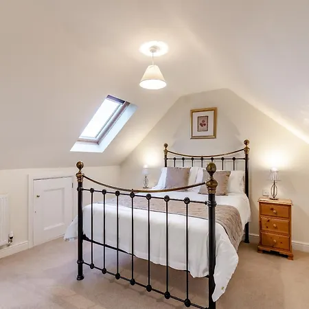 The Old Combine Shed Holiday home Huby